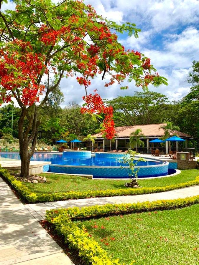 Hotel Nana Villeta