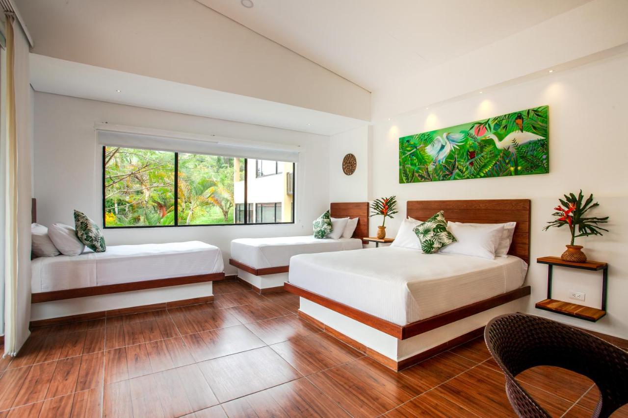 Nana Hotel *
